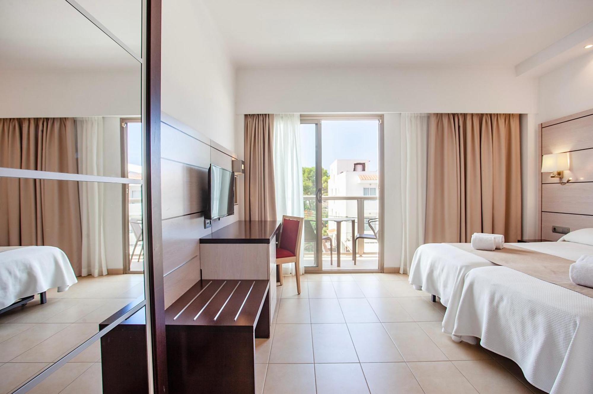 Hotel Puchet Ibiza San Antonio  Exterior photo