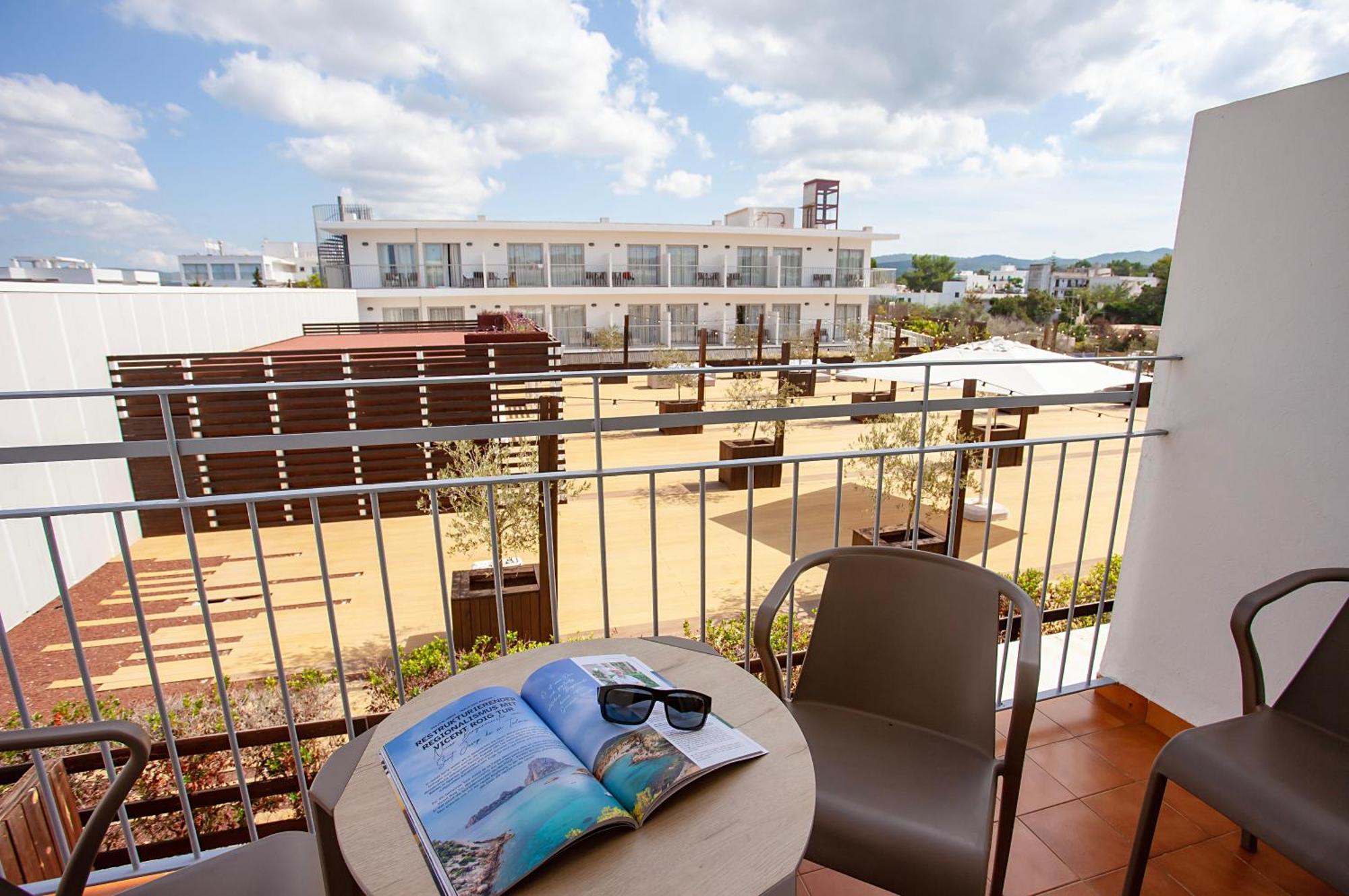 Hotel Puchet Ibiza San Antonio  Exterior photo