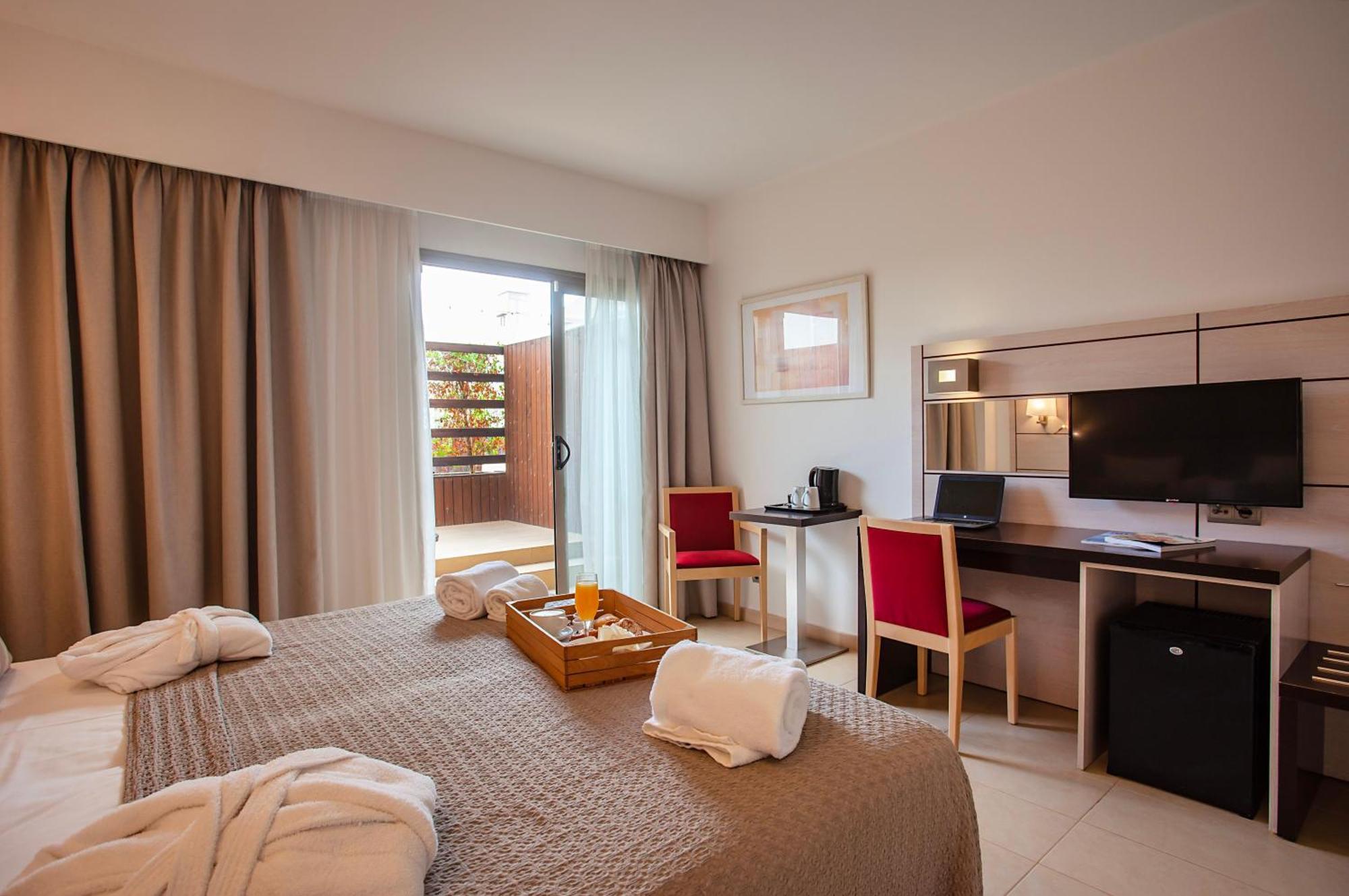 Hotel Puchet Ibiza San Antonio  Exterior photo