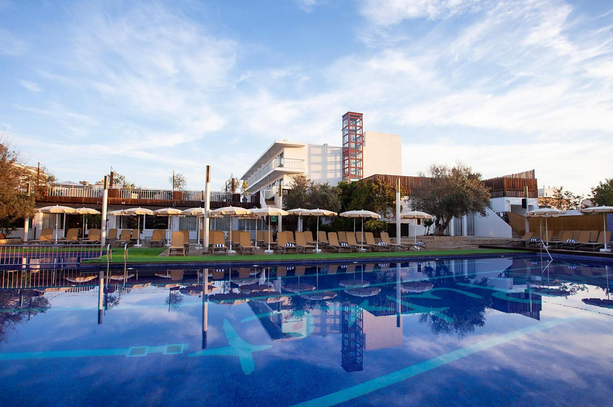 Hotel Puchet Ibiza San Antonio  Exterior photo